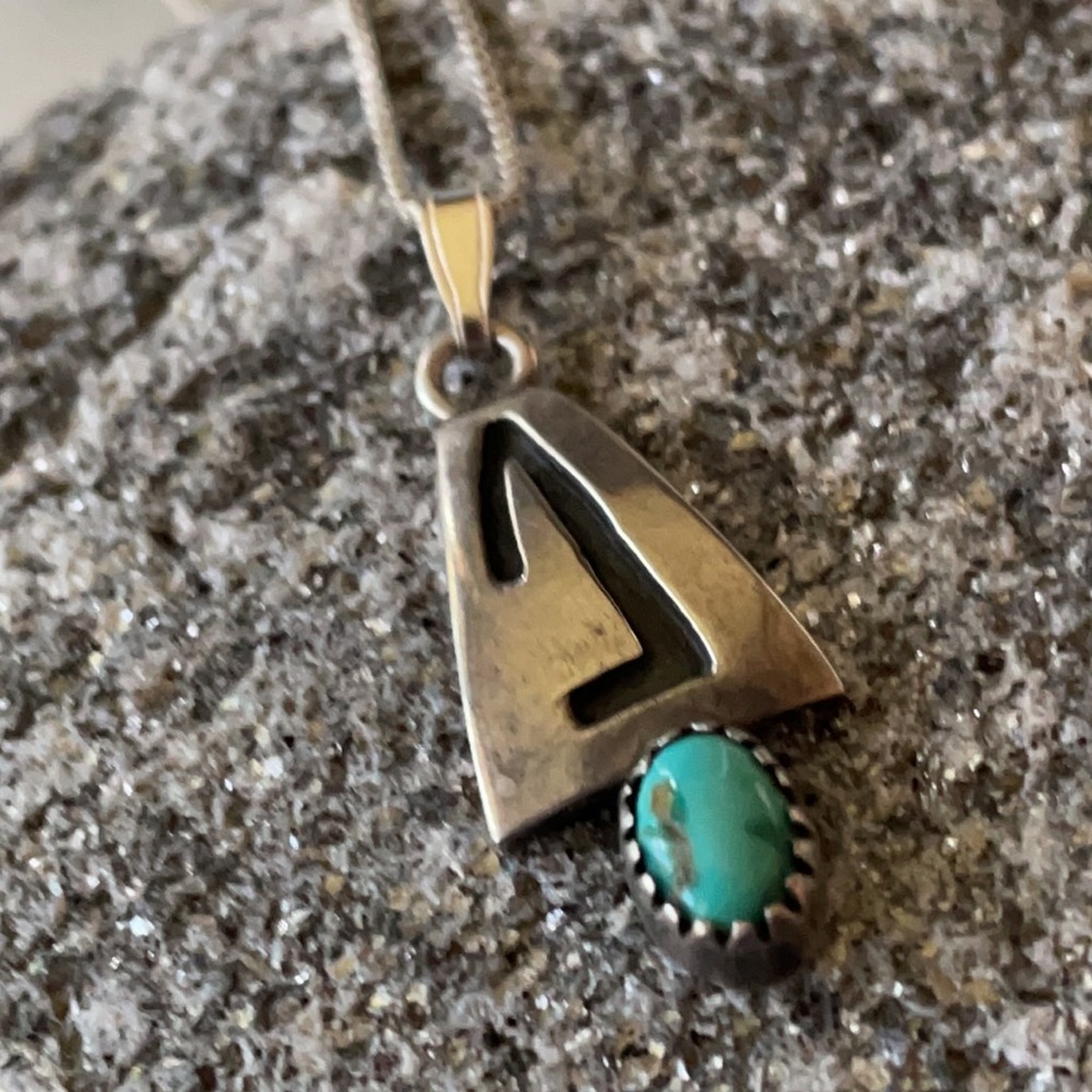 Vintage Native American Turquoise Pendant - Picture 6 of 10